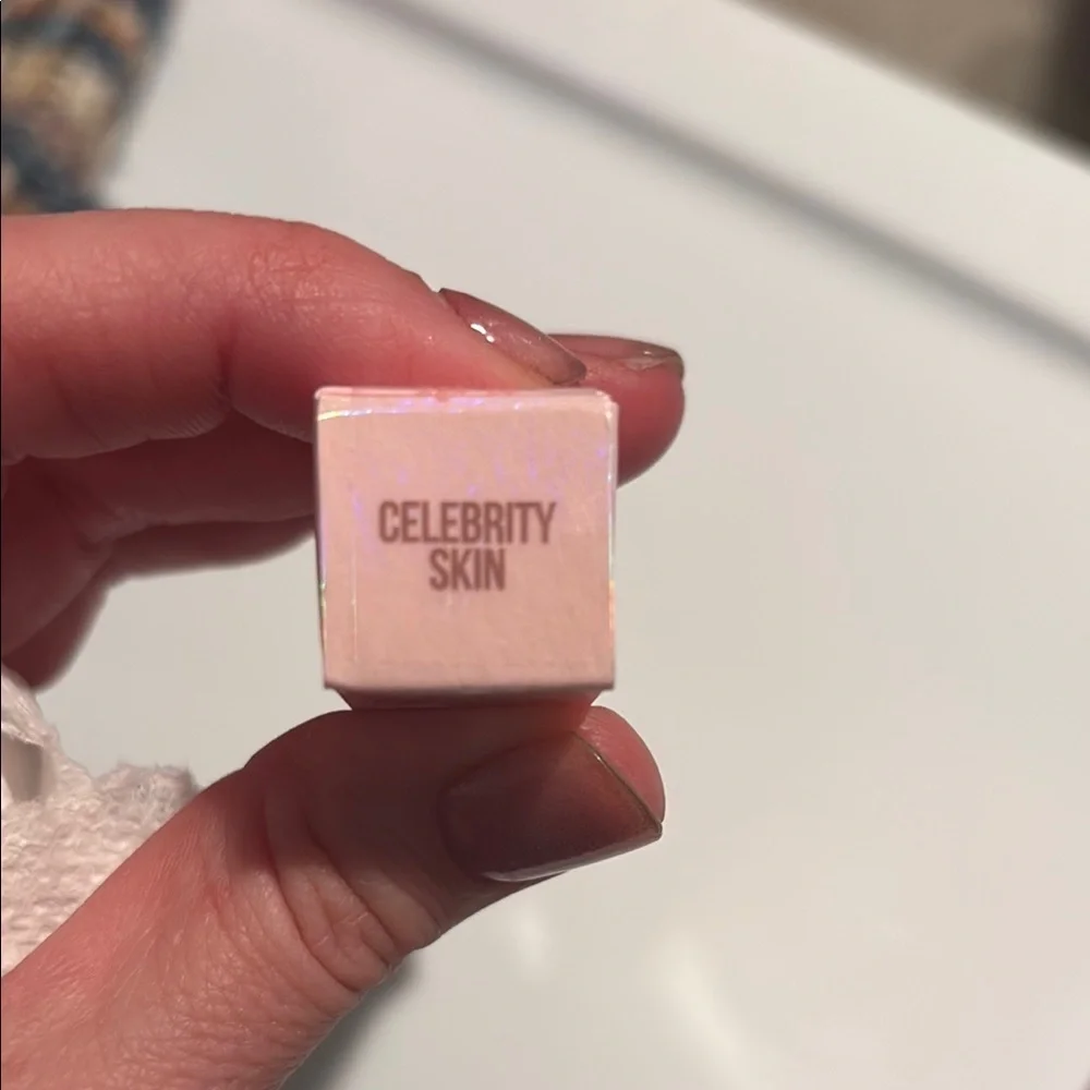 Jeffree Star celebrity skin  Lip Balm Gloss